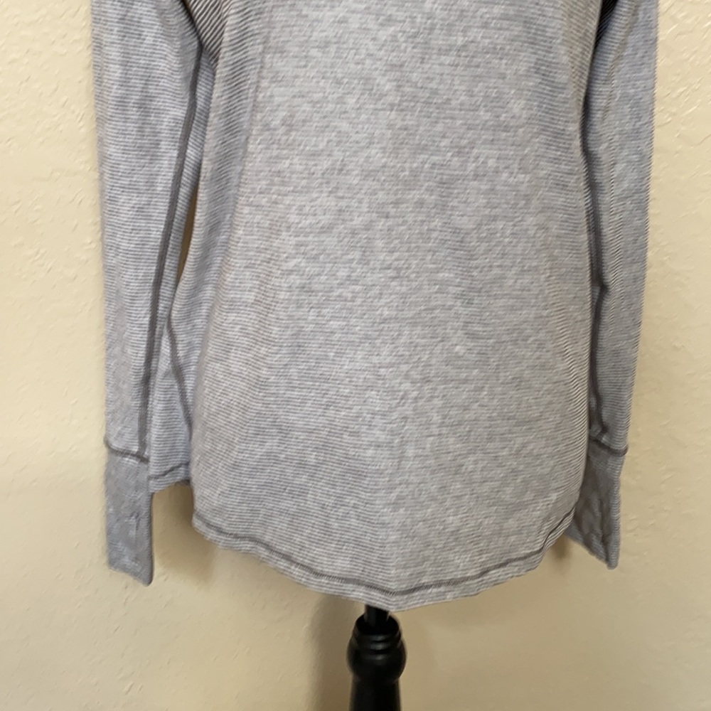 Lululemon Pullover - Picture 9 of 15